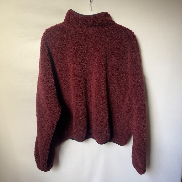 Women’s Old Navy Cozy Maroon Sherpa Quarter-Zip Pullover with pockets  – Size 2X - Picture 3 of 13